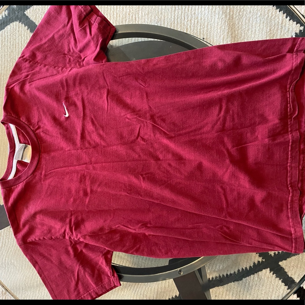 Red Nike Tee-Shirt